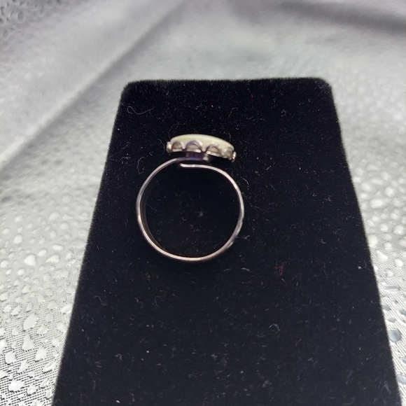 Vintage Porcelain & Metal Ring. Lovely Flower on Porcelain&Silvertone. - Picture 4 of 10